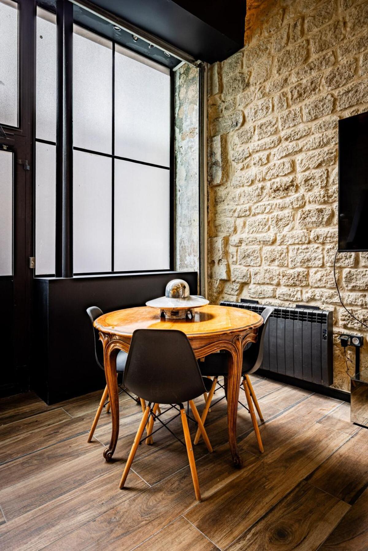 Amazing 2 Bedroom - Galeries Lafayette -stgeorges *